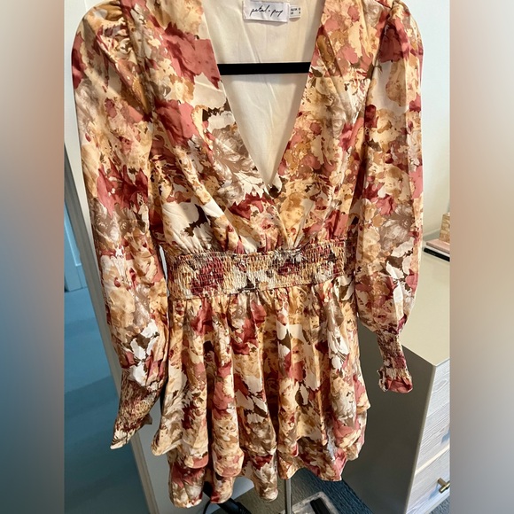 Petal and pup meadow dress - Picture 3 of 5